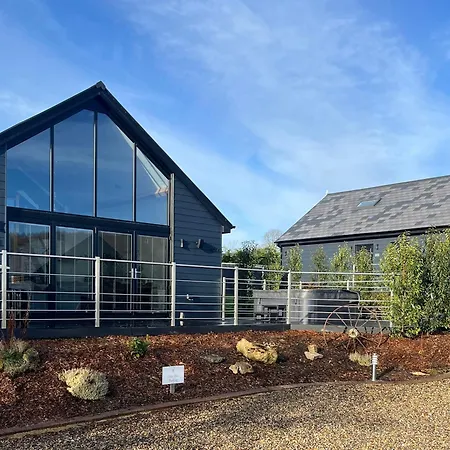 Foxes Den Nyaraló *