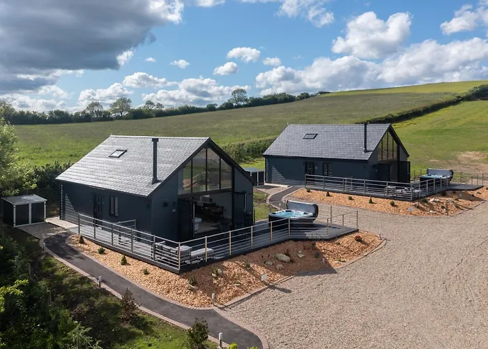 Foxes Den * Allerston