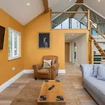 Сasa de vacaciones Foxes Den Allerston